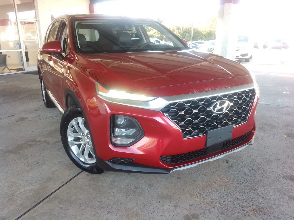 2019 Hyundai Santa Fe Image 2