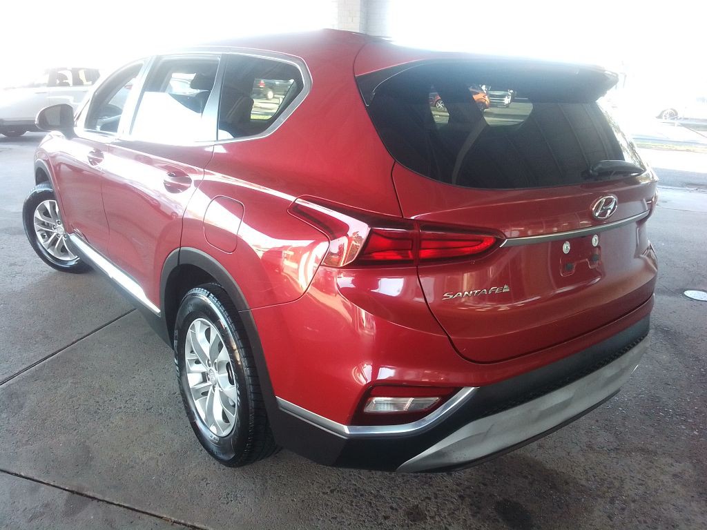 2019 Hyundai Santa Fe Image 4