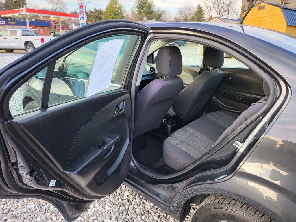 2014 Chevrolet Sonic Image 6