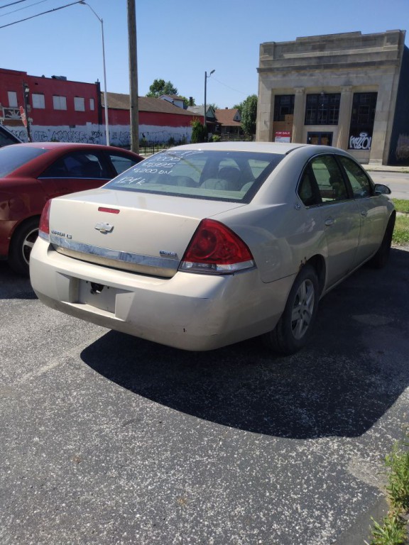 2008 Chevrolet Impala Image 2