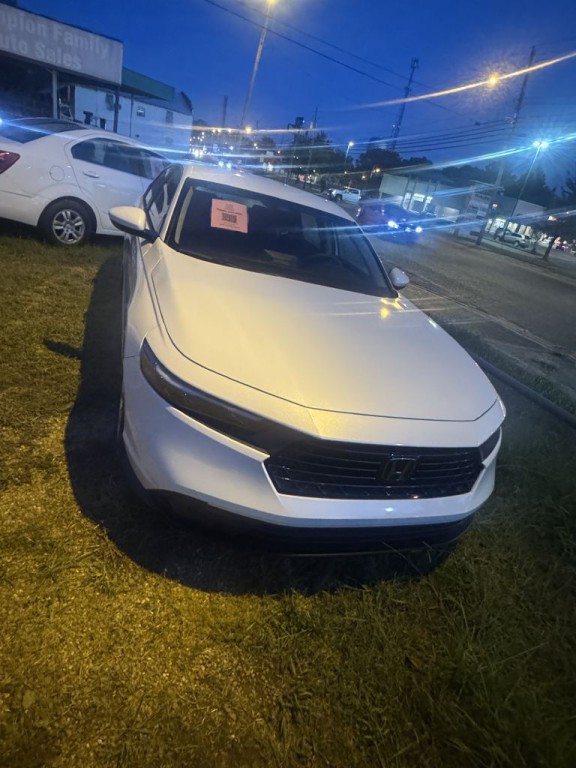 2023 Honda Accord Image 2