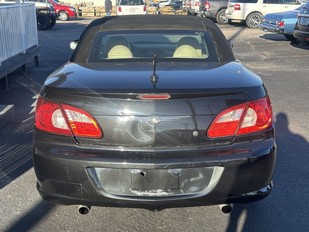 2008 Chrysler Sebring Image 3