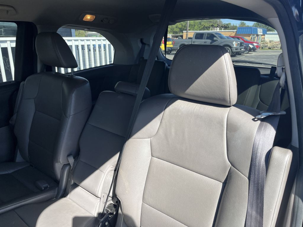 2017 Honda Odyssey Image 5