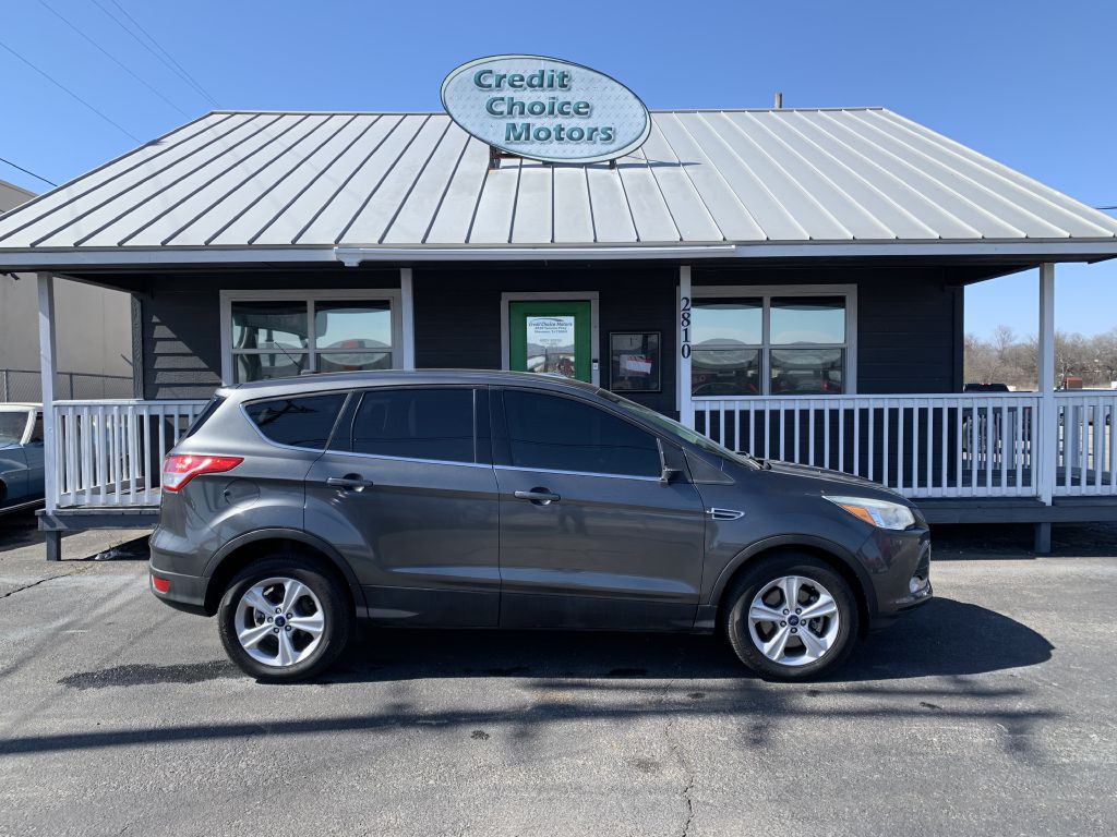 2015 Ford Escape Image 2