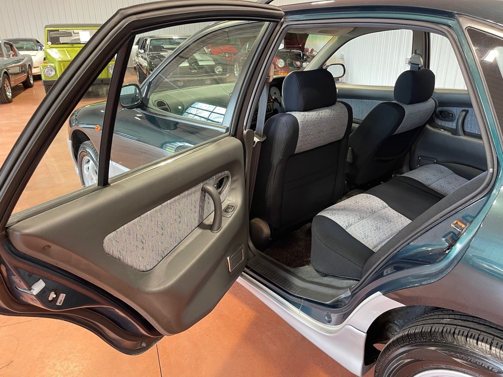 1994 Mitsubishi Galant Image 20