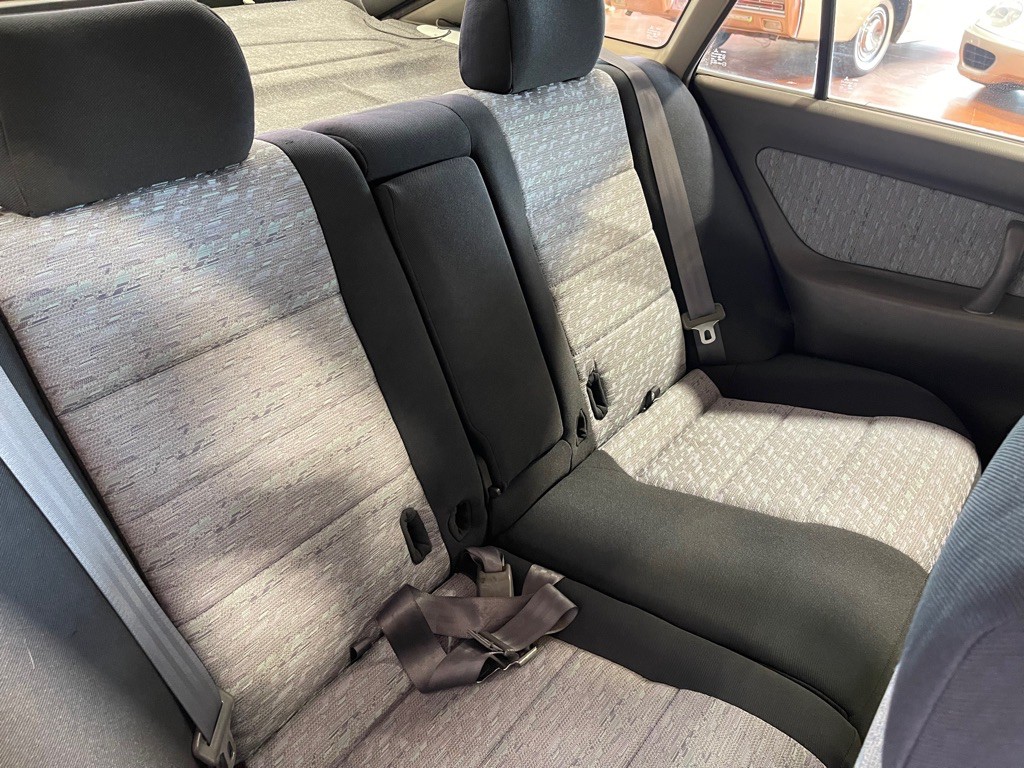 1994 Mitsubishi Galant Image 23