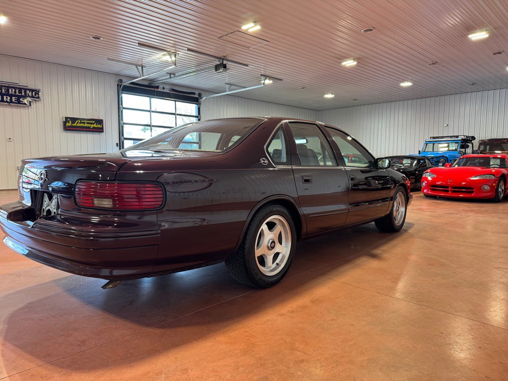 1995 Chevrolet Impala Image 8