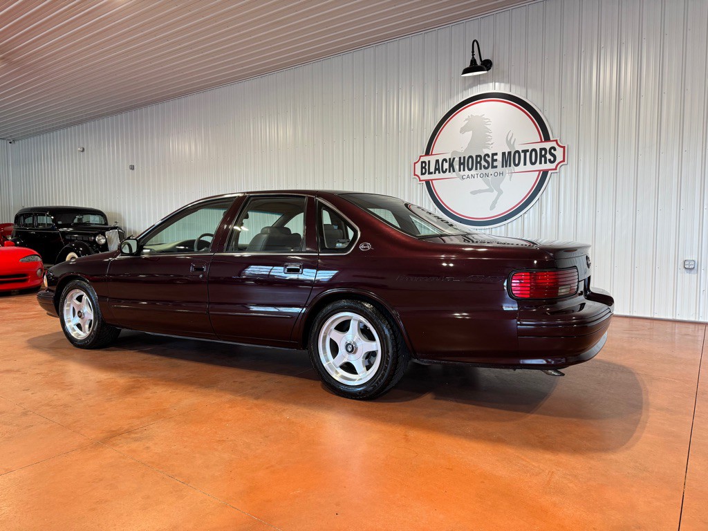 1995 Chevrolet Impala Image 10