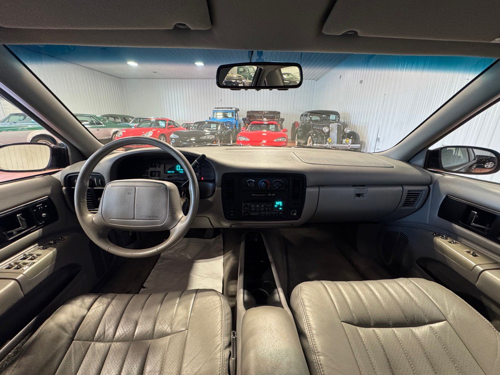 1995 Chevrolet Impala Image 29