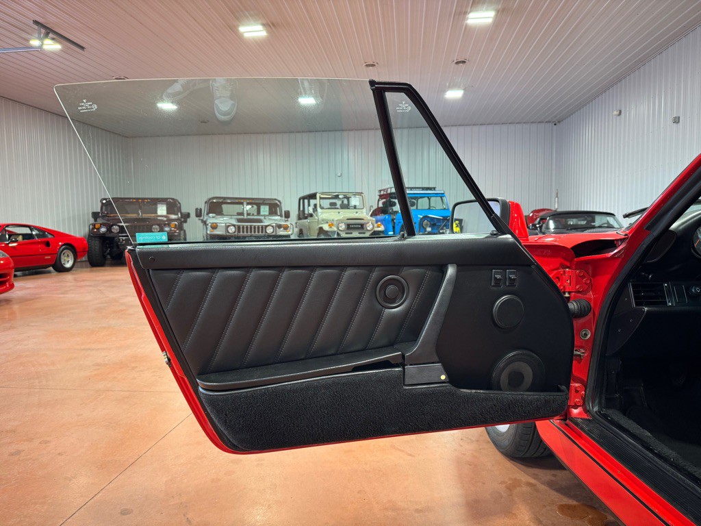 1990 Porsche 911 Image 25
