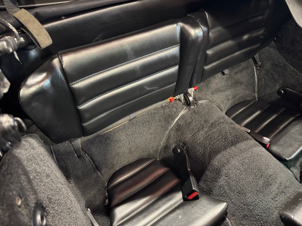 1990 Porsche 911 Image 32