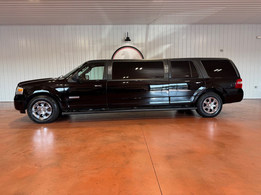 2008 Ford Expedition Image 2