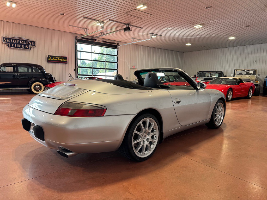 2001 Porsche 911 Image 8