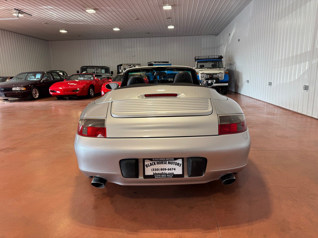 2001 Porsche 911 Image 9