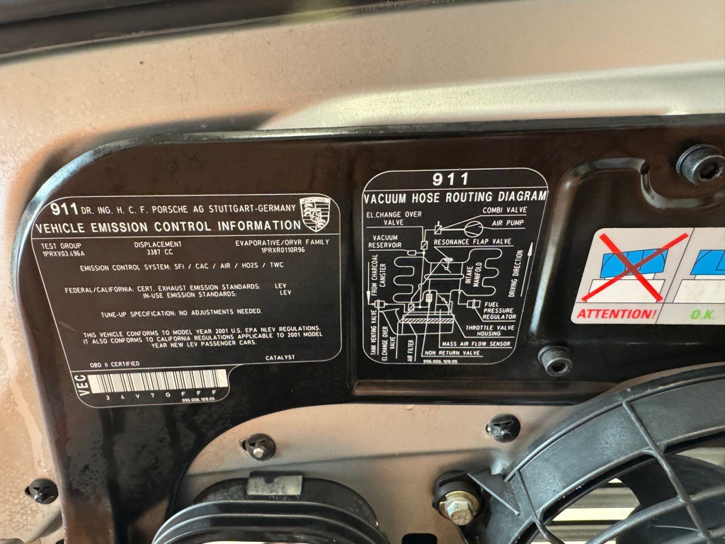 2001 Porsche 911 Image 34