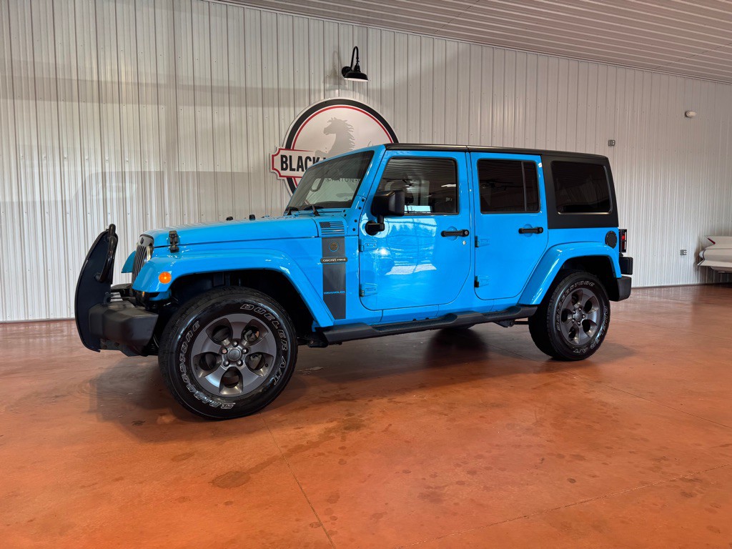 2017 Jeep Wrangler Unlimited Image 2