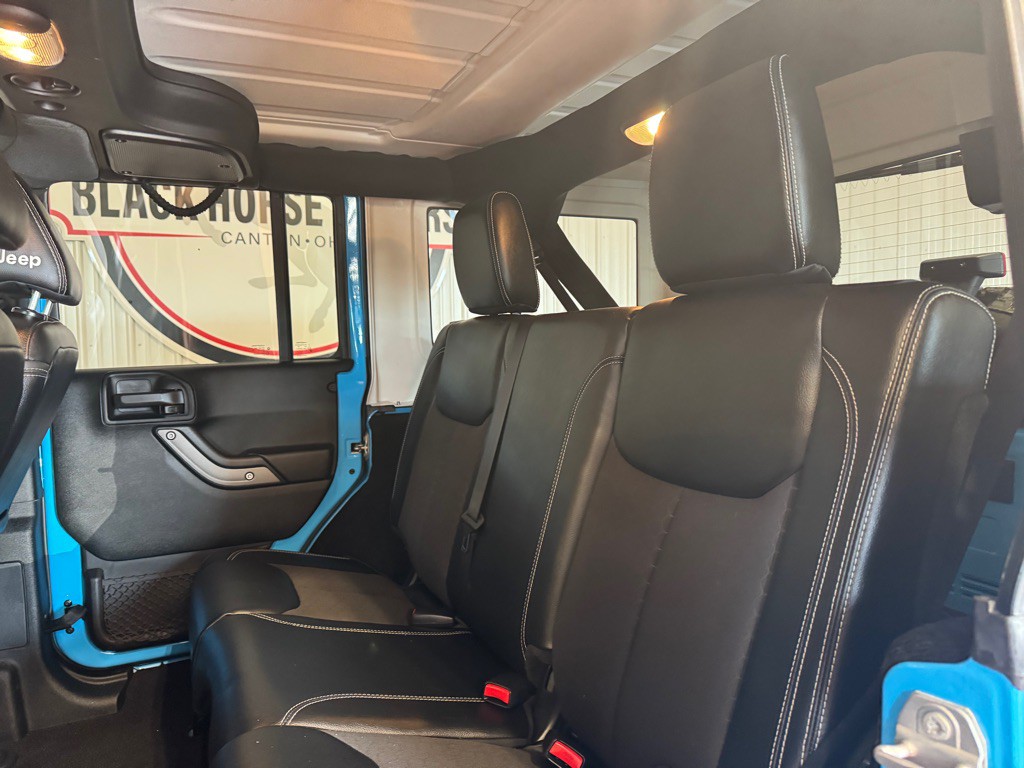 2017 Jeep Wrangler Unlimited Image 16