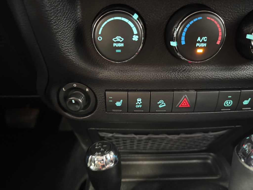 2017 Jeep Wrangler Unlimited Image 28