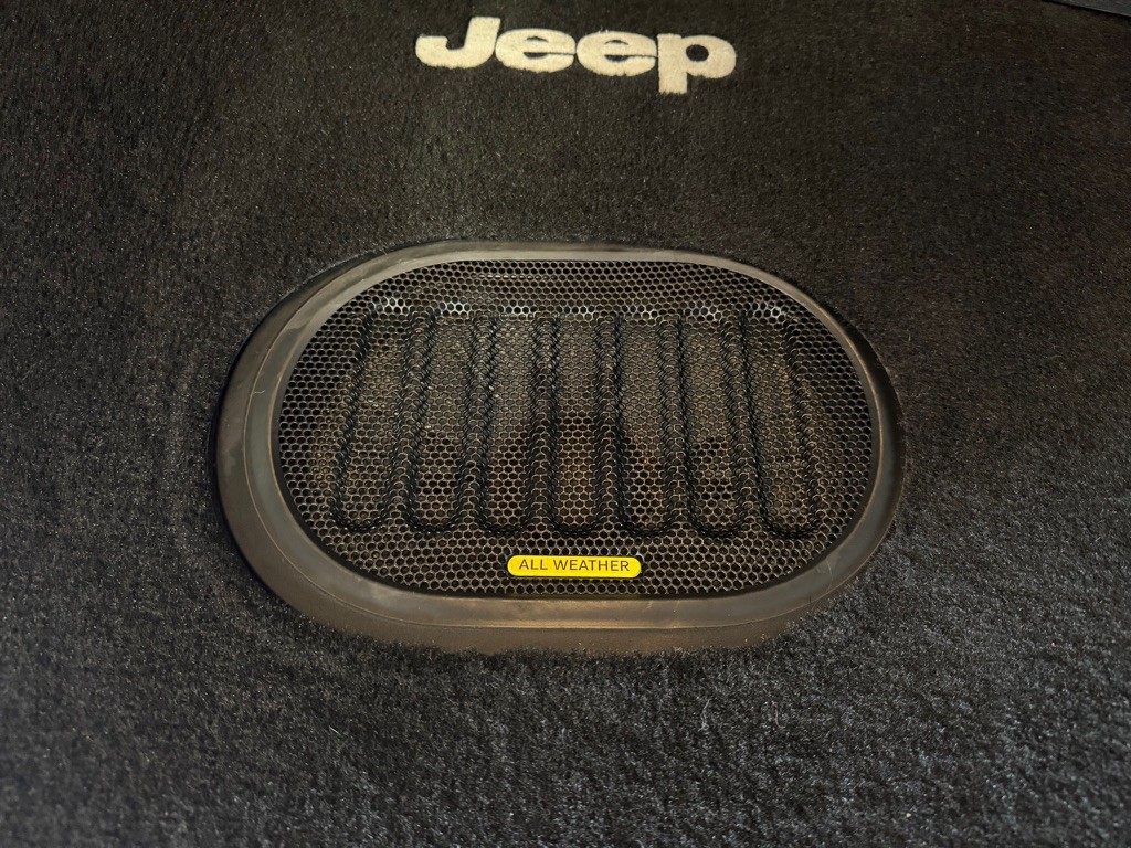 2017 Jeep Wrangler Unlimited Image 32