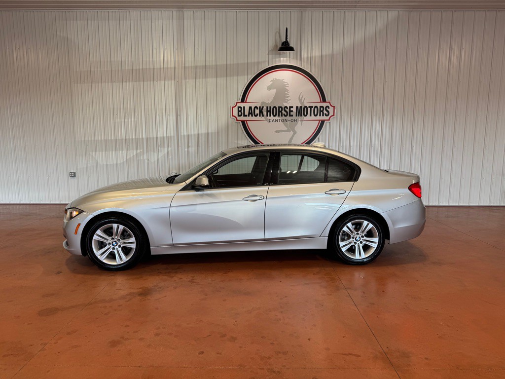 2016 BMW 3 Series Image 2