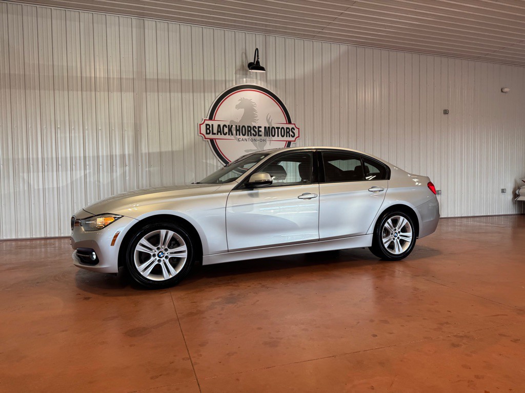 2016 BMW 3 Series Image 4