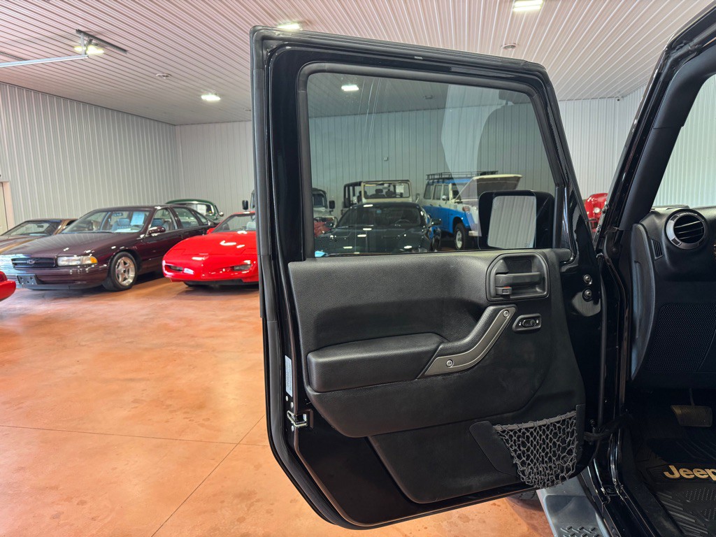 2017 Jeep Wrangler Unlimited Image 14