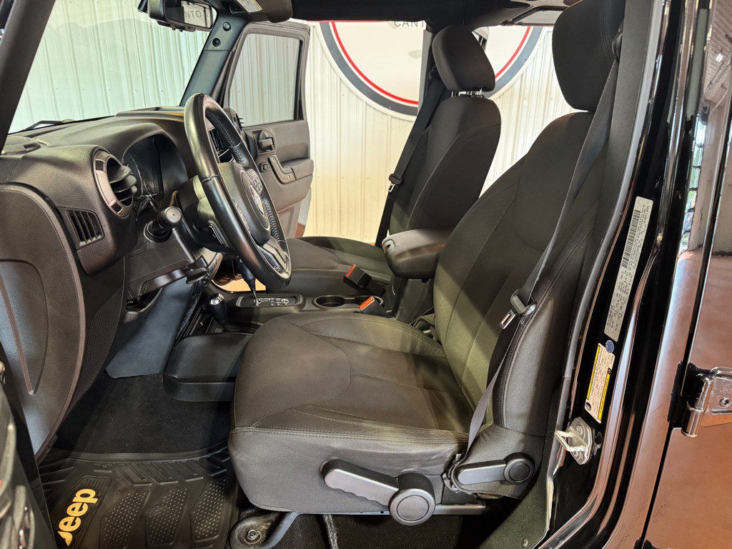 2017 Jeep Wrangler Unlimited Image 15