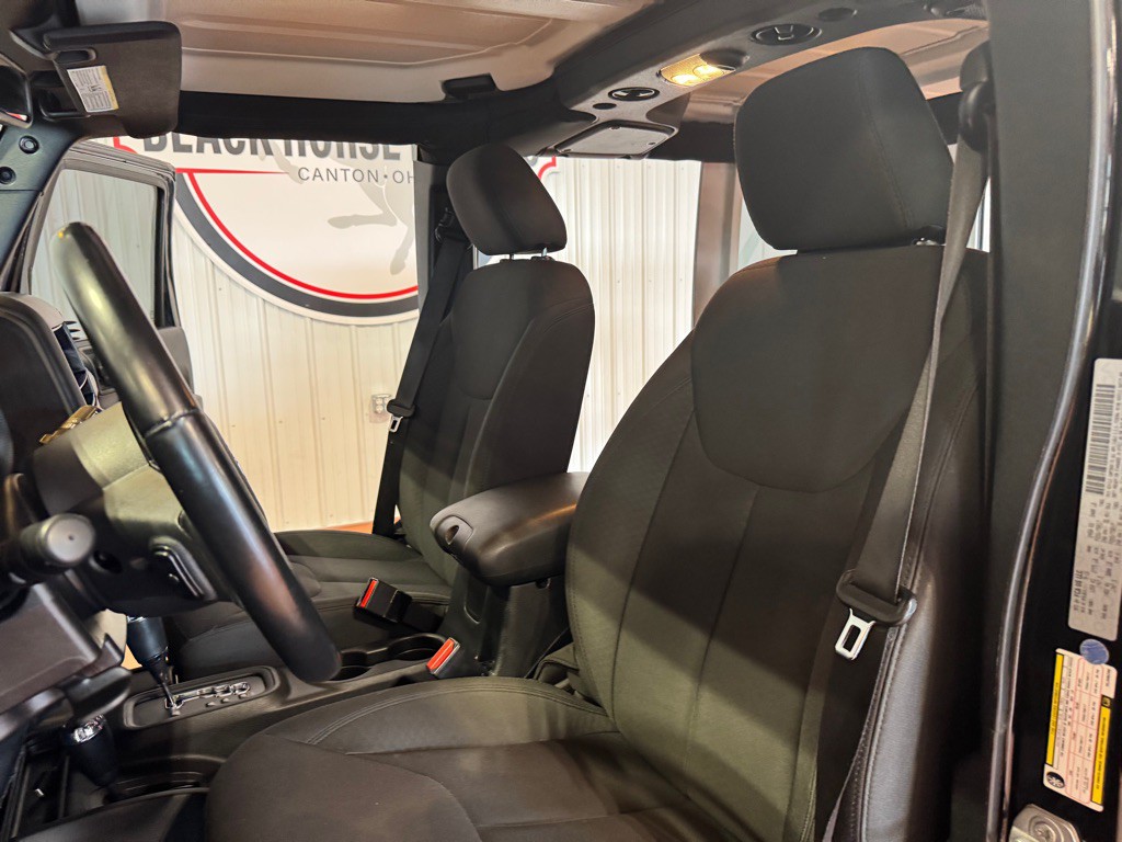 2017 Jeep Wrangler Unlimited Image 16