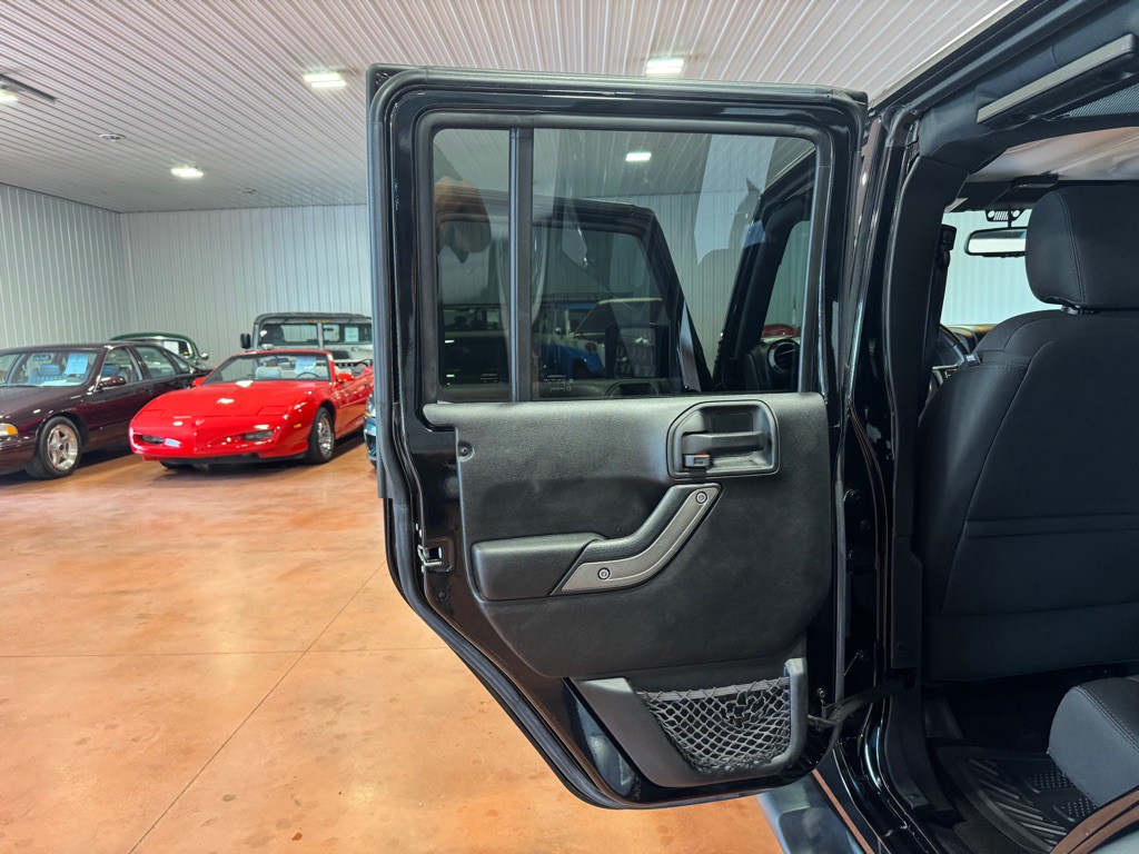 2017 Jeep Wrangler Unlimited Image 17