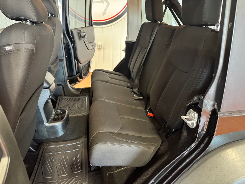 2017 Jeep Wrangler Unlimited Image 18