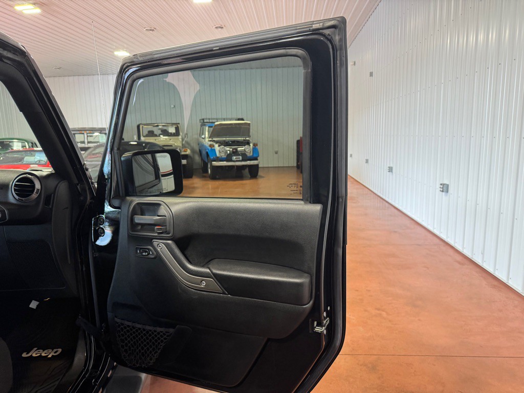 2017 Jeep Wrangler Unlimited Image 20