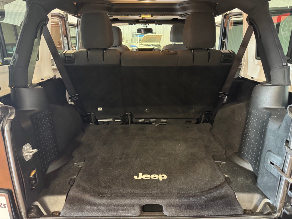 2017 Jeep Wrangler Unlimited Image 27