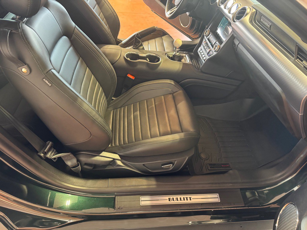 2019 Ford Mustang Image 22