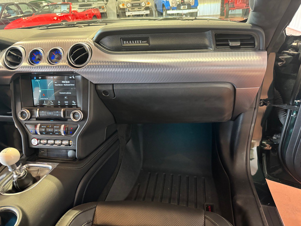 2019 Ford Mustang Image 25