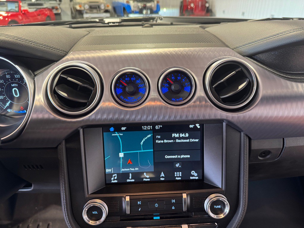 2019 Ford Mustang Image 30