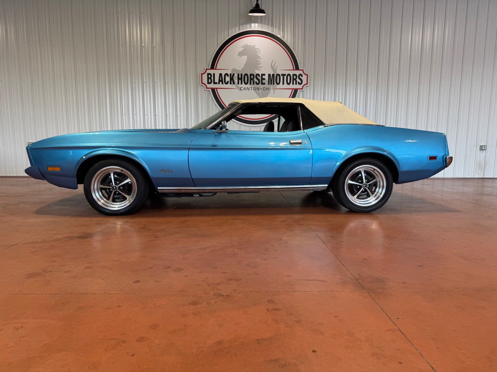 1973 Ford Mustang Image 2