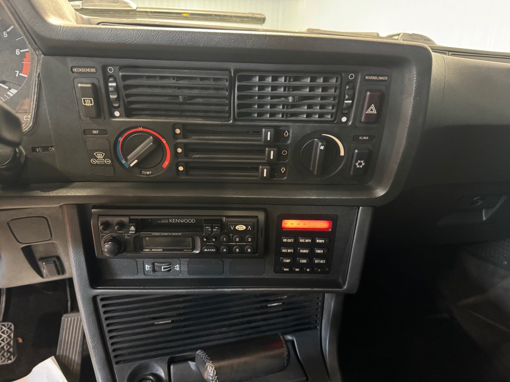 1985 BMW 6 Series Image 25
