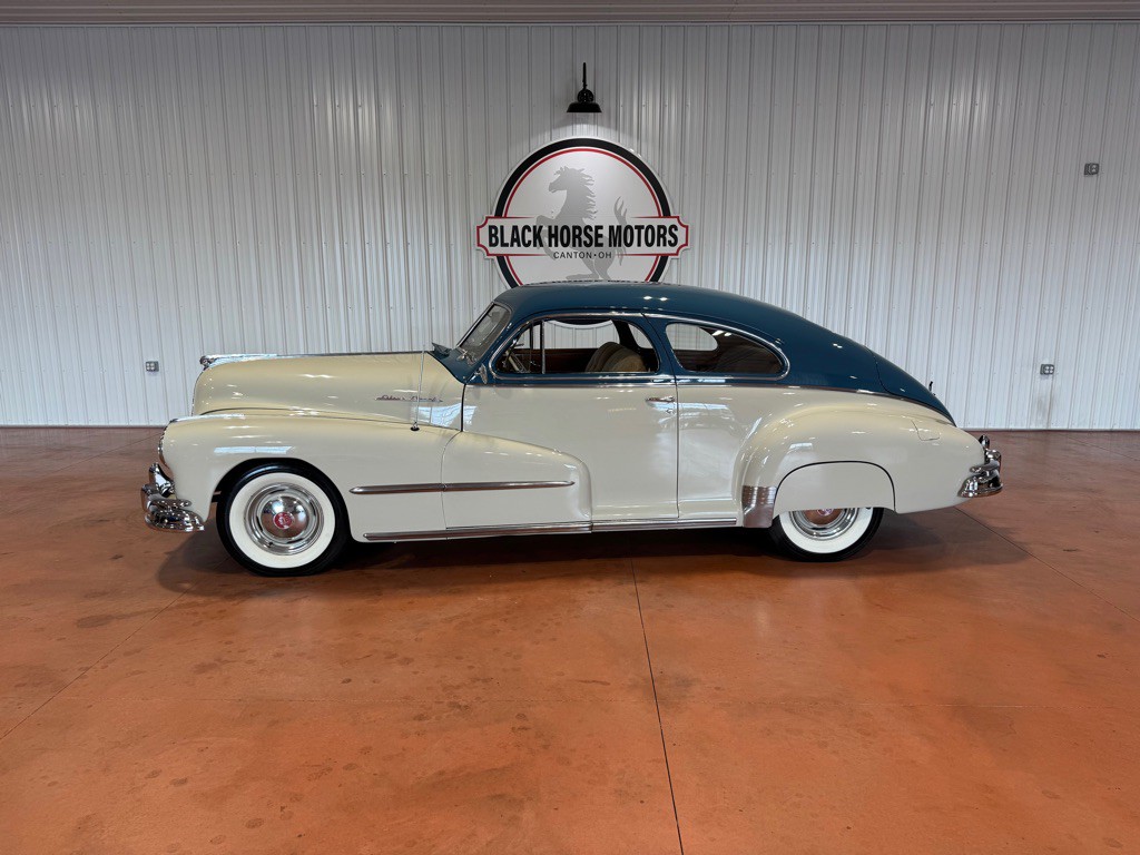 1948 Pontiac Silver Streak Image 1