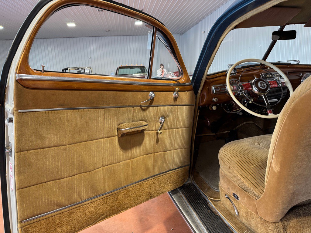 1948 Pontiac Silver Streak Image 15