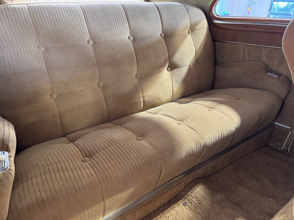 1948 Pontiac Silver Streak Image 21