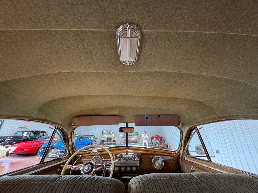 1948 Pontiac Silver Streak Image 24
