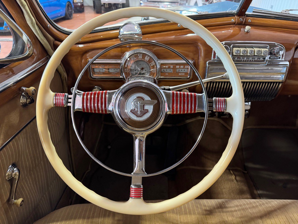 1948 Pontiac Silver Streak Image 26