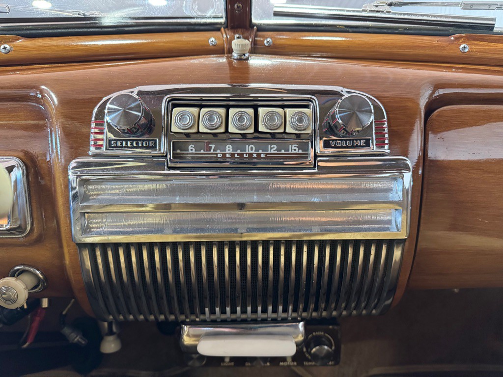 1948 Pontiac Silver Streak Image 28