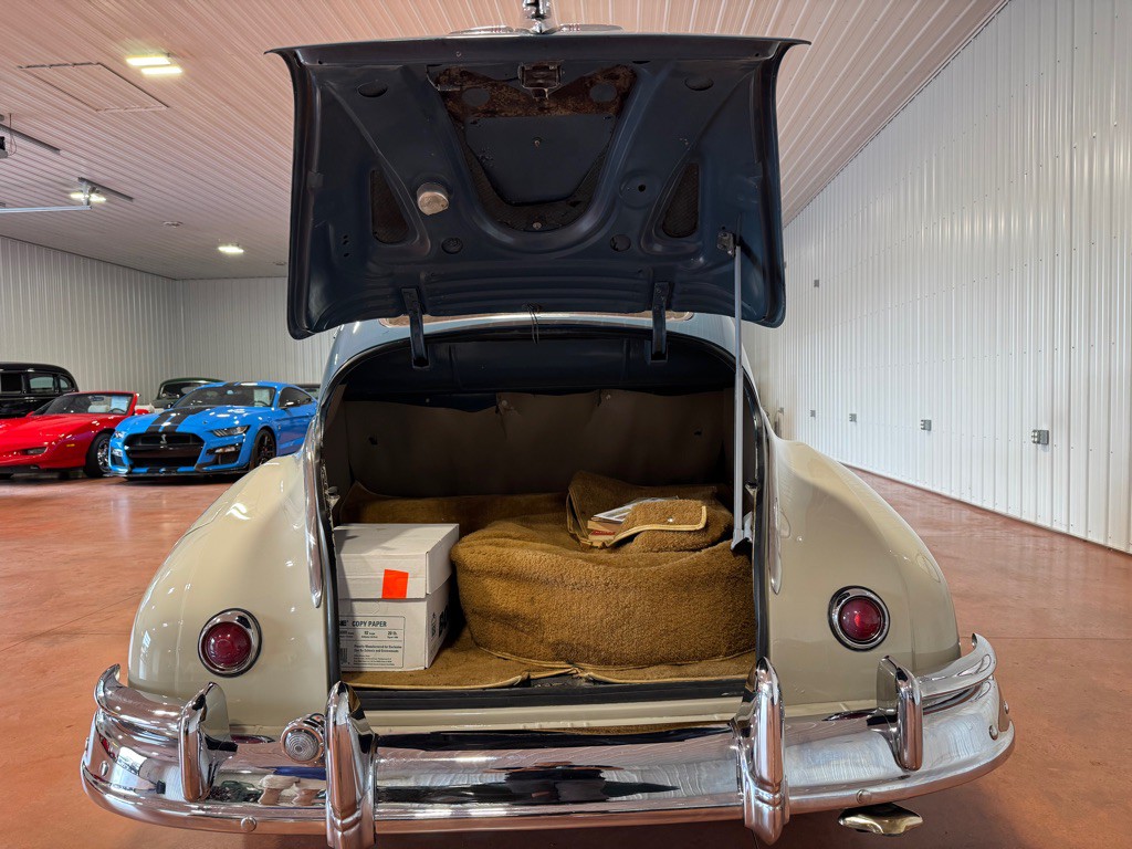 1948 Pontiac Silver Streak Image 30