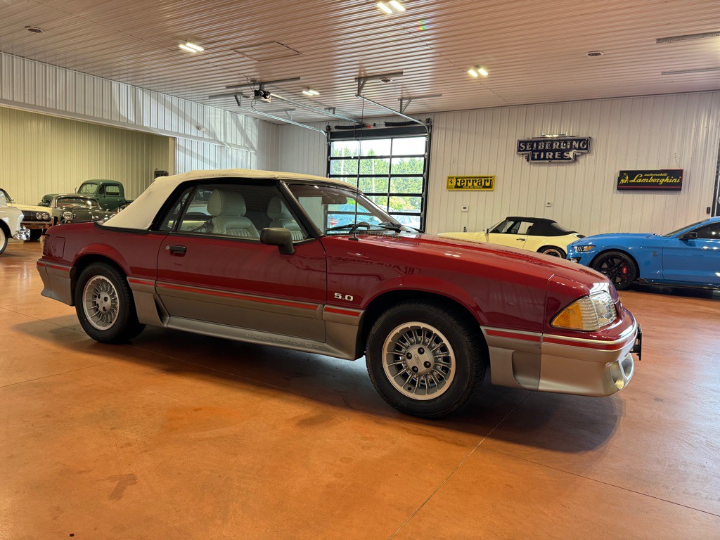 1988 Ford Mustang Image 7