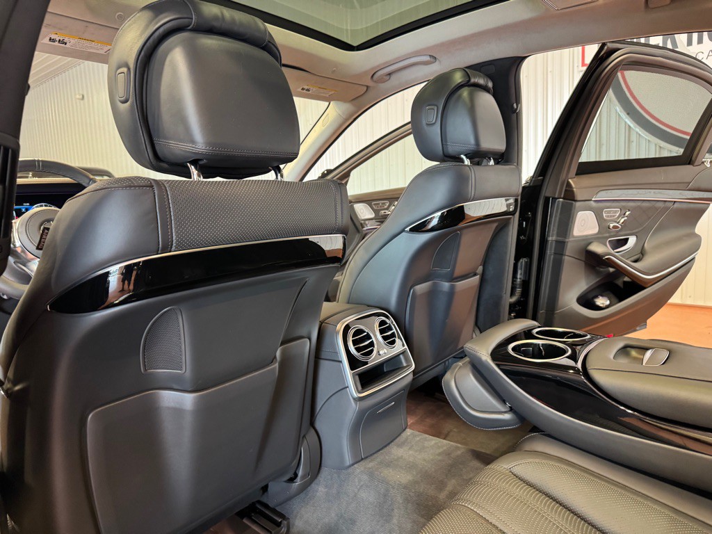 2020 Mercedes-Benz S-Class Image 30