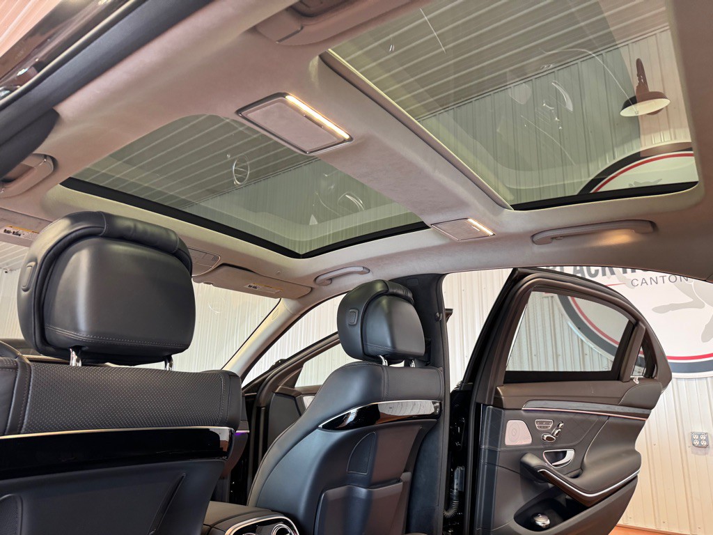 2020 Mercedes-Benz S-Class Image 31