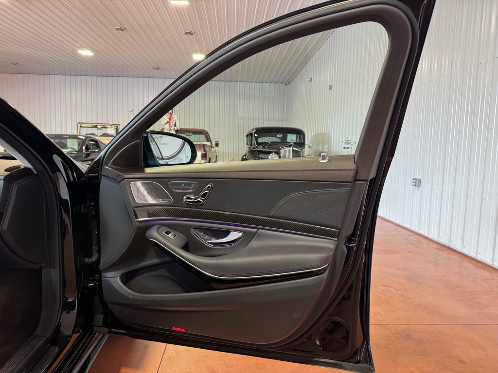 2020 Mercedes-Benz S-Class Image 32