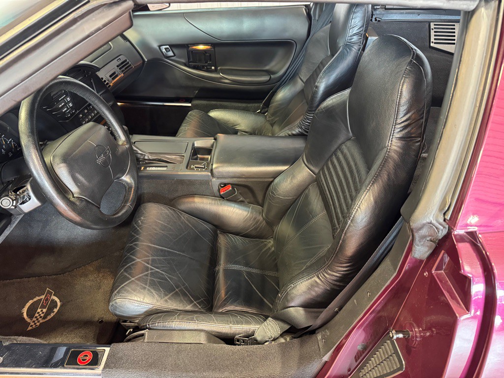 1995 Chevrolet Corvette Image 13