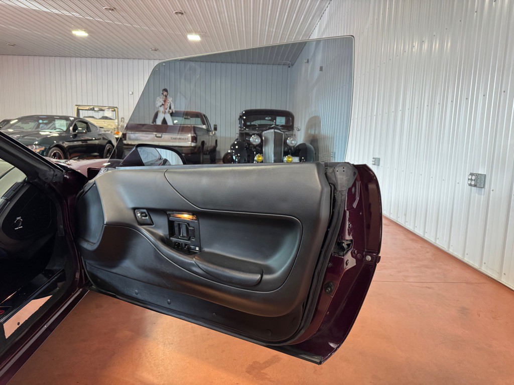 1995 Chevrolet Corvette Image 16